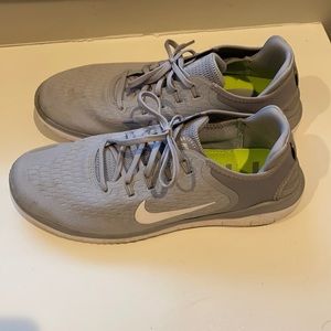 Nike Free RN Sneakers Grey